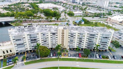 234-200 Diplomat Pkwy, Hallandale Beach, FL, 33009-3700 | Card Image