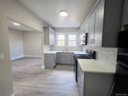 2-147 Jericho Tpke, Mineola, NY, 11501-1702 | Card Image