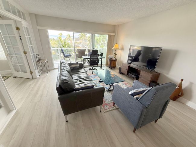 APT-406 - 140 Ne 28 Th Ave, Condo with 2 bedrooms, 2 bathrooms and null parking in Pompano Beach FL | Image 9