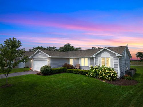 3810 Foxglove Ln, WINNEBAGO, IL, 61088-9006 | Card Image