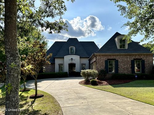 121 Vinca Dr, Madison, MS, 39110-6533 | Card Image