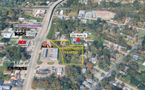 211 Reidland St, Crosby, TX, 77532-8887 | Card Image