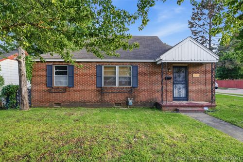 2704 E 4th St, Tulsa, OK, 74104-2306 | Card Image