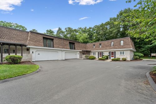 197-197 Porter Lake Dr, Springfield, MA, 01106-1246 | Card Image