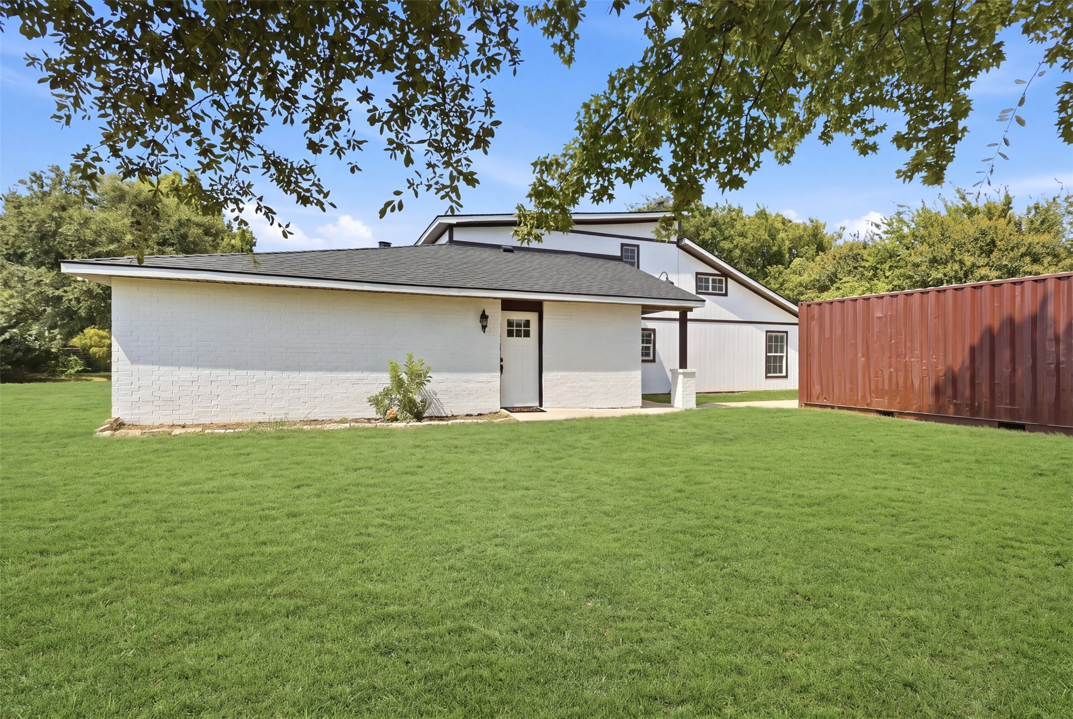 Residential in Heath 5