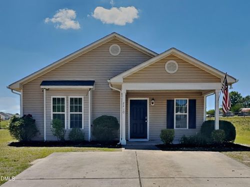 2410 King Malcolm Ln, Zebulon, NC, 27597-6737 | Card Image