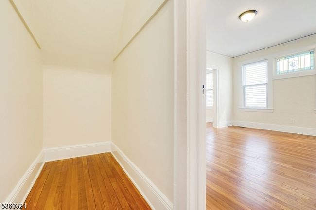 27 Field Rd, Home with 5 bedrooms, 2 bathrooms and null parking in Maplewood NJ | Image 6