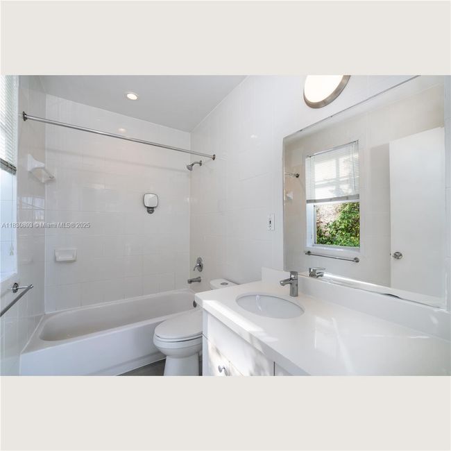 APT-12 - 4349 Sheridan Ave, Condo with 1 bedrooms, 1 bathrooms and null parking in Miami Beach FL | Image 10