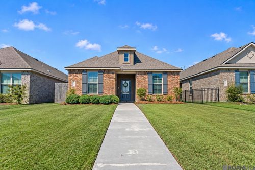 1110 Foxtail Dr, Baton Rouge, LA, 70820-5333 | Card Image