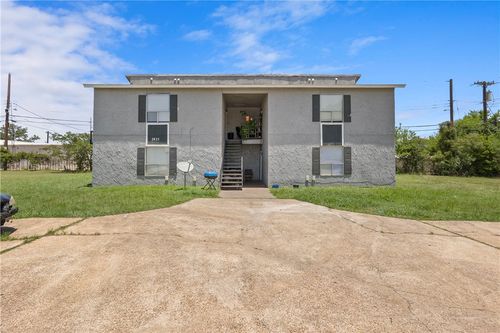 apt-b-2815 Cypress Bend Cir, Bryan, TX, 77801-1858 | Card Image
