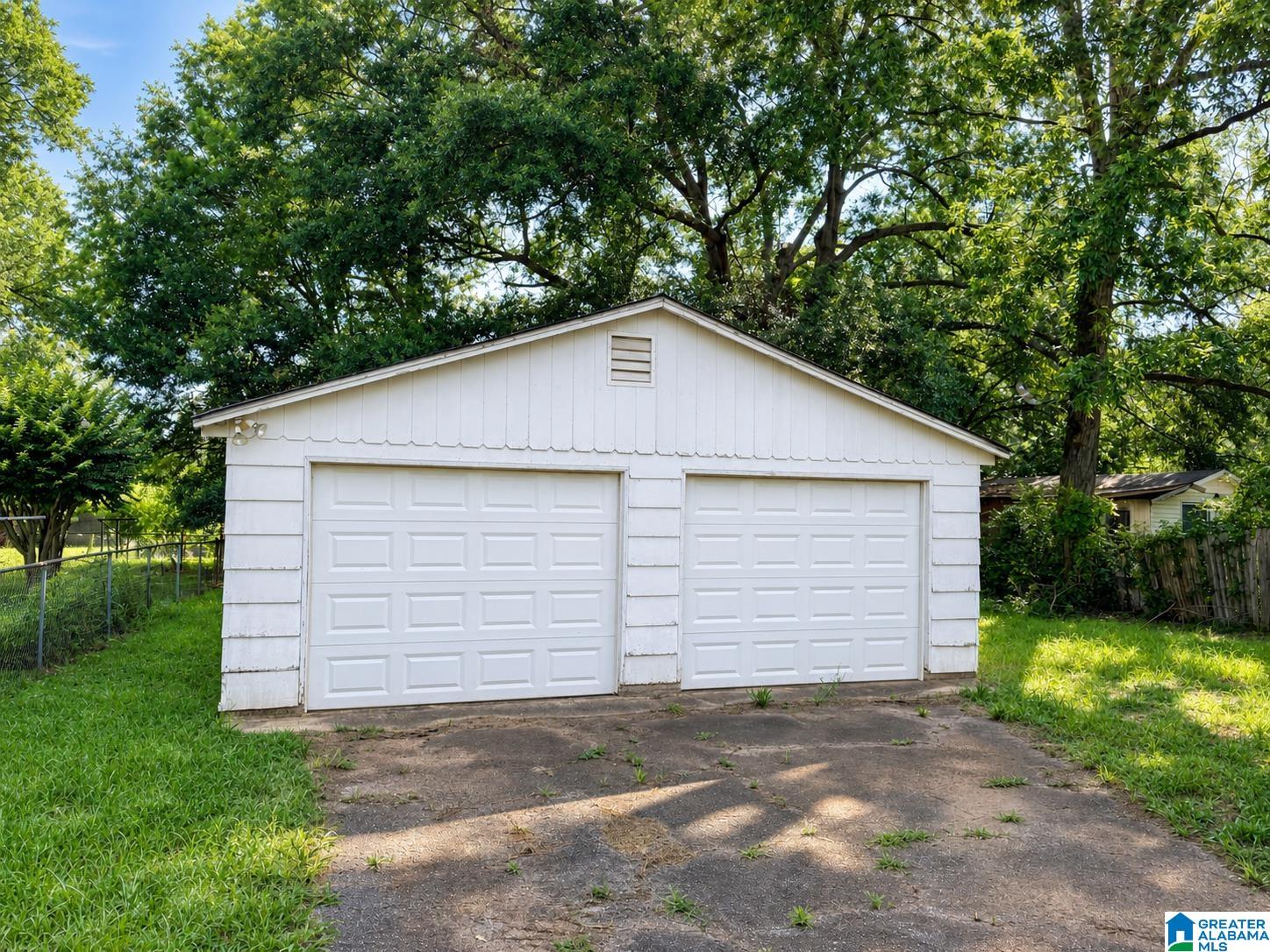 Residential in BESSEMER 4