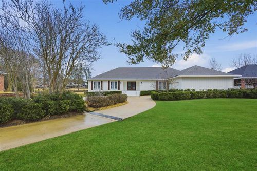 3829 Burgoyne Dr, Lake Charles, LA, 70605-2609 | Card Image