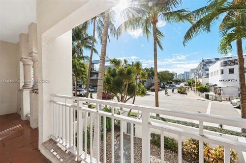 204-1415 Sunset Harbour Dr, Miami Beach, FL, 33139 | Card Image