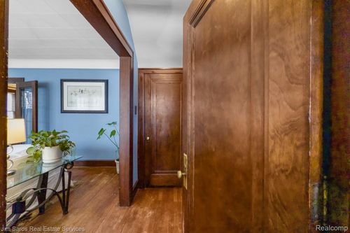 1338 Somerset Ave, Grosse Pointe Park, MI, 48230-1031 | Card Image