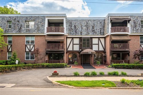 apt-204-136 Centennial Ave, Sewickley, PA, 15143-1225 | Card Image