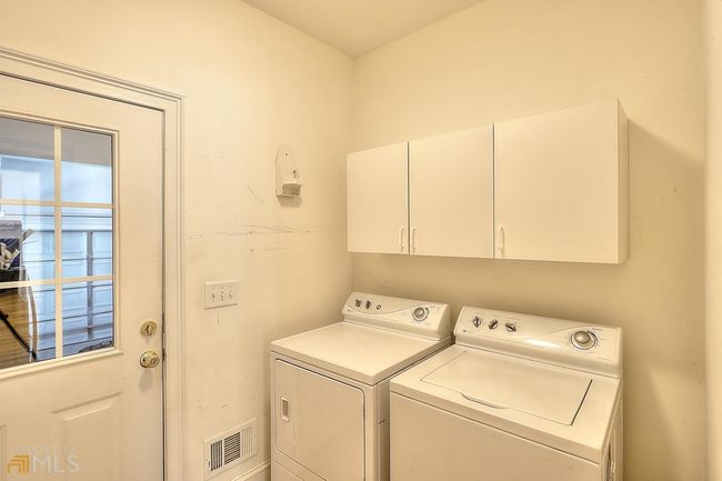 557 Arrowhead Cir, House other with 3 bedrooms, 2 bathrooms and null parking in Rutledge GA | Image 38