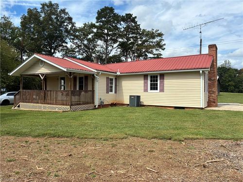 8108 Nc 268, Dobson, NC, 27017-8288 | Card Image