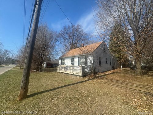 25608 Pickford, Redford, MI, 48240-1757 | Card Image