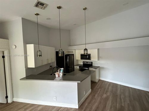 apt-118-9999 Summerbreeze Dr, Sunrise, FL, 33322-5819 | Card Image