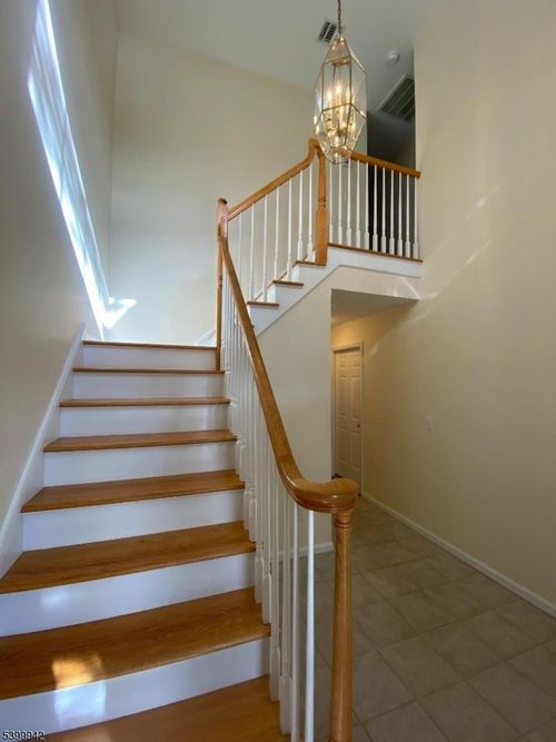 20 Cotton Ct, Hamburg, NJ, 07419-9780 | Card Image