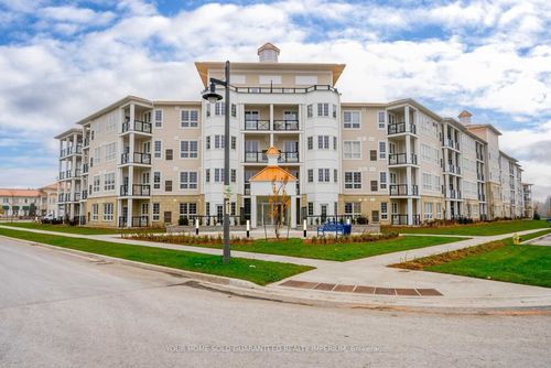 403-50 Lakebreeze Dr, Newcastle, ON, L1B0V9 | Card Image