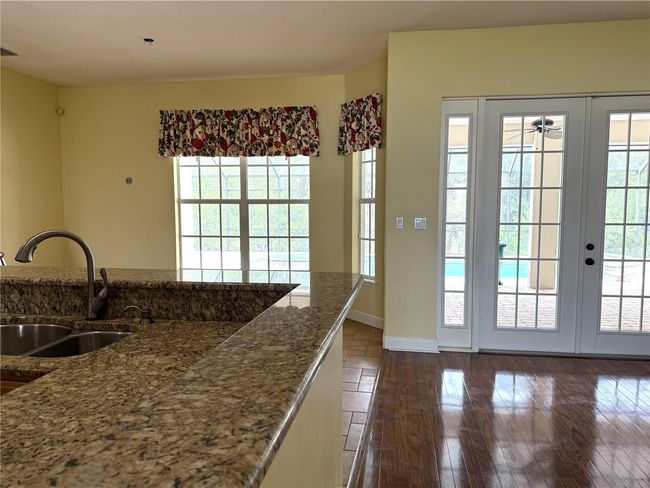 Breakfast bar | Image 12