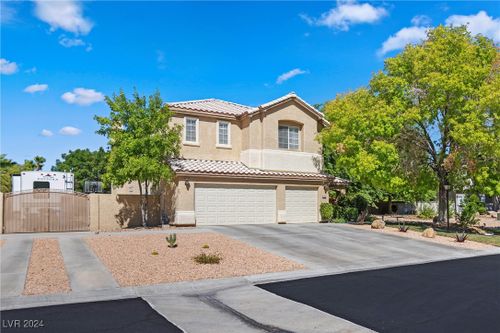 4933 Gate Fall Ct, Las Vegas, NV, 89149-4761 | Card Image