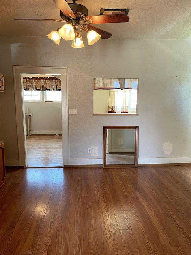 501 E 15 Th St, House other with 2 bedrooms, 1 bathrooms and 2 parking in Big Spring TX | Image 13