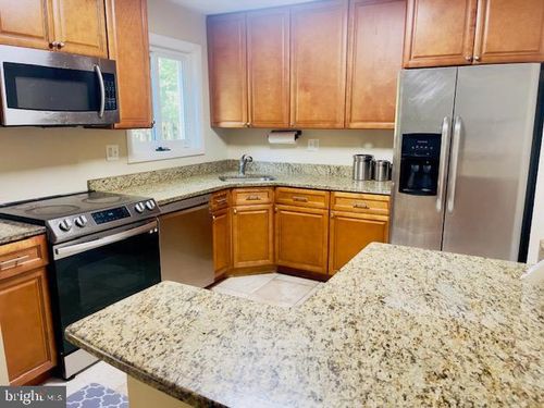 10907 Maple St, FAIRFAX, VA, 22030-5101 | Card Image