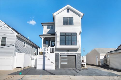 14 James St N, East Rockaway, NY, 11518 | Card Image