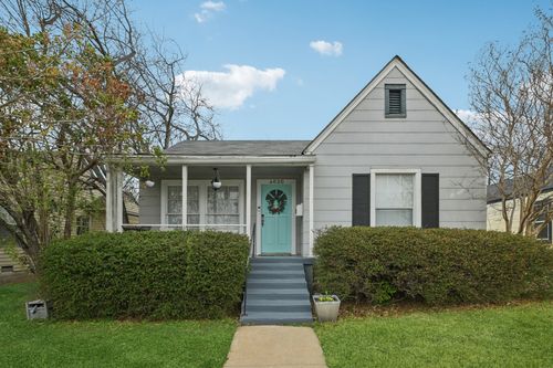 4620 Calmont Ave, Fort Worth, TX, 76107-5422 | Card Image