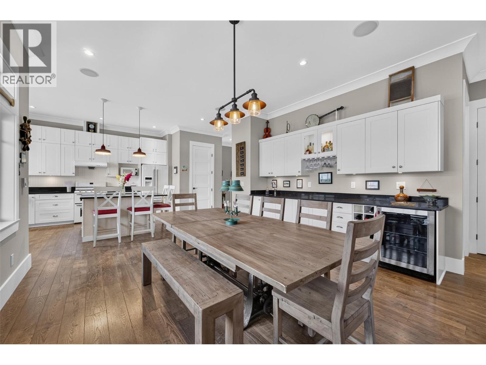 Residential in Eagle Bay 4