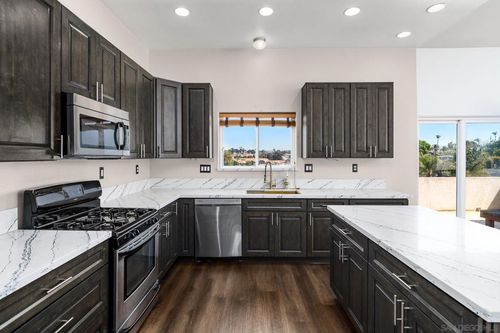 4150 Marine View Ave, San Diego, CA, 92113-4330 | Card Image