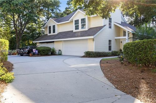 52-52 Lake Linden Ln, Bluffton, SC, 29910-6424 | Card Image