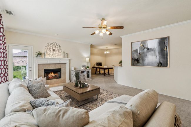 6119 Cypress Point Dr, Townhouse with 2 bedrooms, 2 bathrooms and null parking in Garland TX | Image 4
