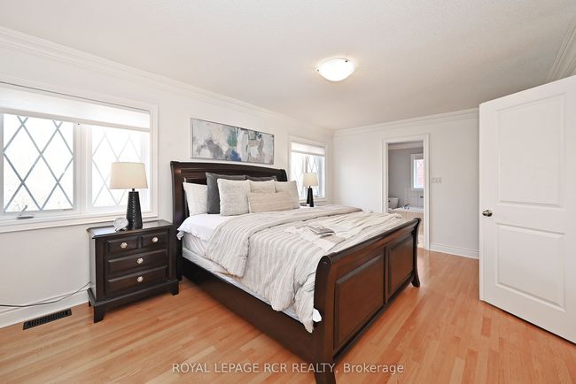 9 Deerhorn Cres, House other with 4 bedrooms, 3 bathrooms and 6 parking in Aurora ON | Image 29