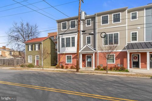 313 Charles St, FREDERICKSBURG, VA, 22401-6017 | Card Image