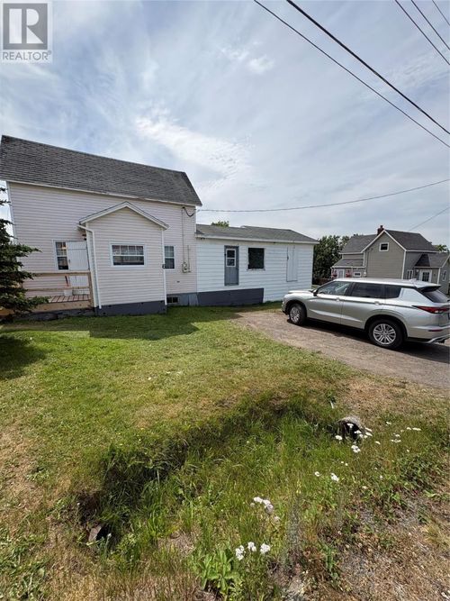 6 Grammar Street, Bell Island, NL, A0A4H0 | Card Image