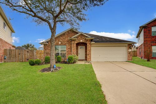 2406 Grove View Trl, Fresno, TX, 77545-7186 | Card Image