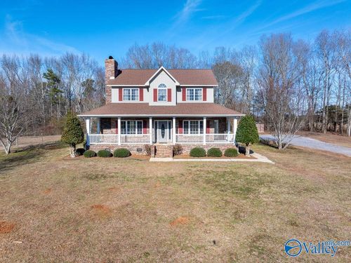 3219 Simpson Point Rd, Grant, AL, 35747-7906 | Card Image