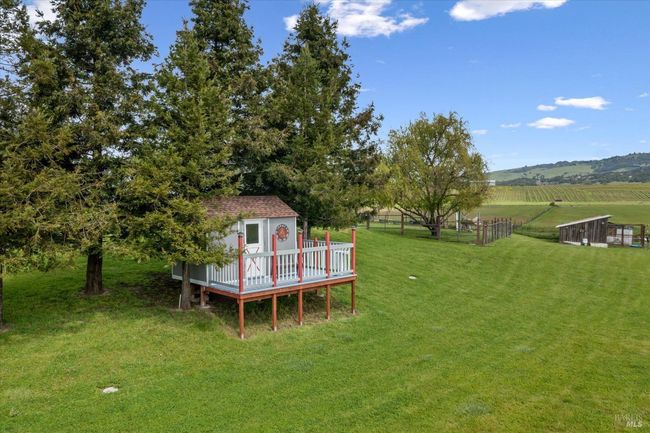166 Davis Ln, House other with 3 bedrooms, 2 bathrooms and 15 parking in Penngrove CA | Image 8