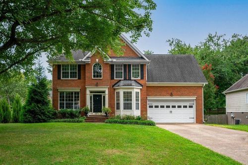 2610 Eagle Creek Way, Signal Mountain, TN, 37377-8524 | Card Image