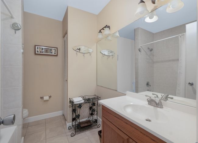 4451 Luxemburg Ct, Condo with 3 bedrooms, 2 bathrooms and null parking in Lake Worth FL | Image 17