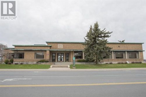 875 Queen St E, Sault Ste. Marie, ON, P6A2B3 | Card Image