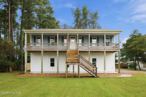 402 Gillikin Rd, Beaufort, NC, 28516-7254 | Card Image