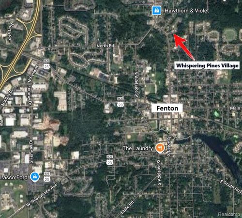 195 Whispering Pines Dr, Fenton, MI, 48430-5301 | Card Image