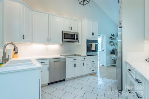 56 Great Horned Owl Rd, Candler, NC, 28715-6609 | Card Image