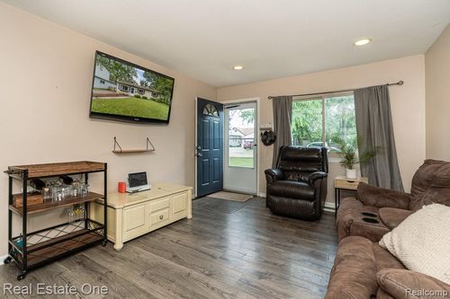 25893 Firwood Ave, Warren, MI, 48089-4191 | Card Image