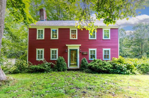 124 Old Wakefield Rd, Milton, NH, 03851-4917 | Card Image