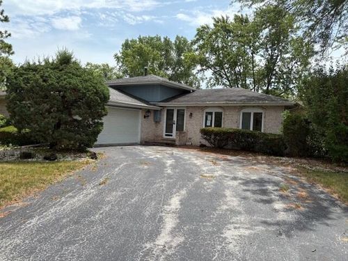 916 Patricia Ln, Crete, IL, 60417-1321 | Card Image
